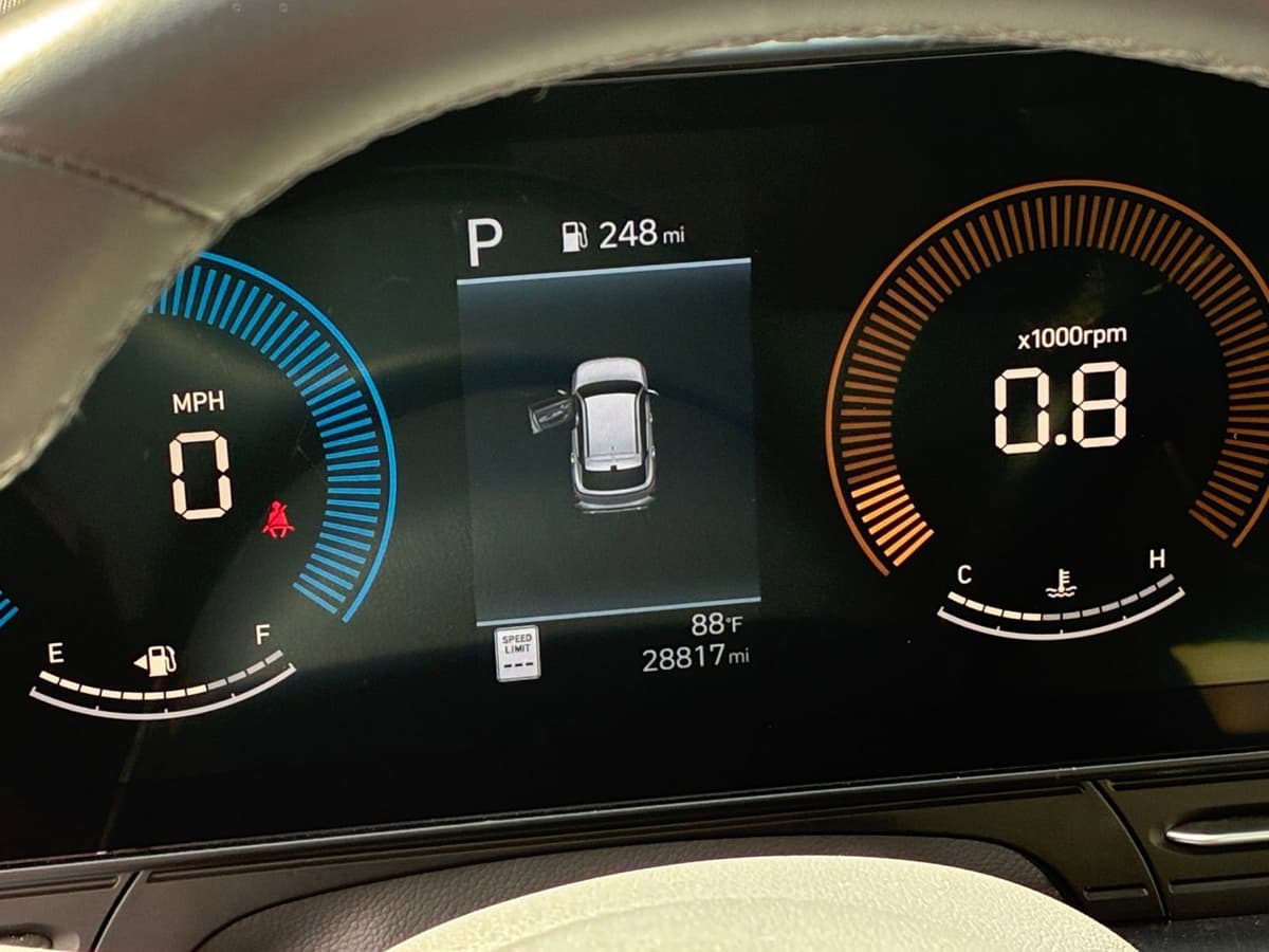 2025 Hyundai Kona - Image 35