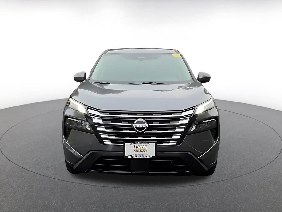 2025 Nissan Rogue - Image 5