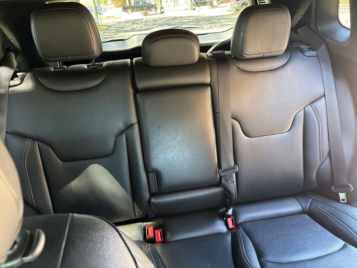 2025 Jeep Compass - Image 32