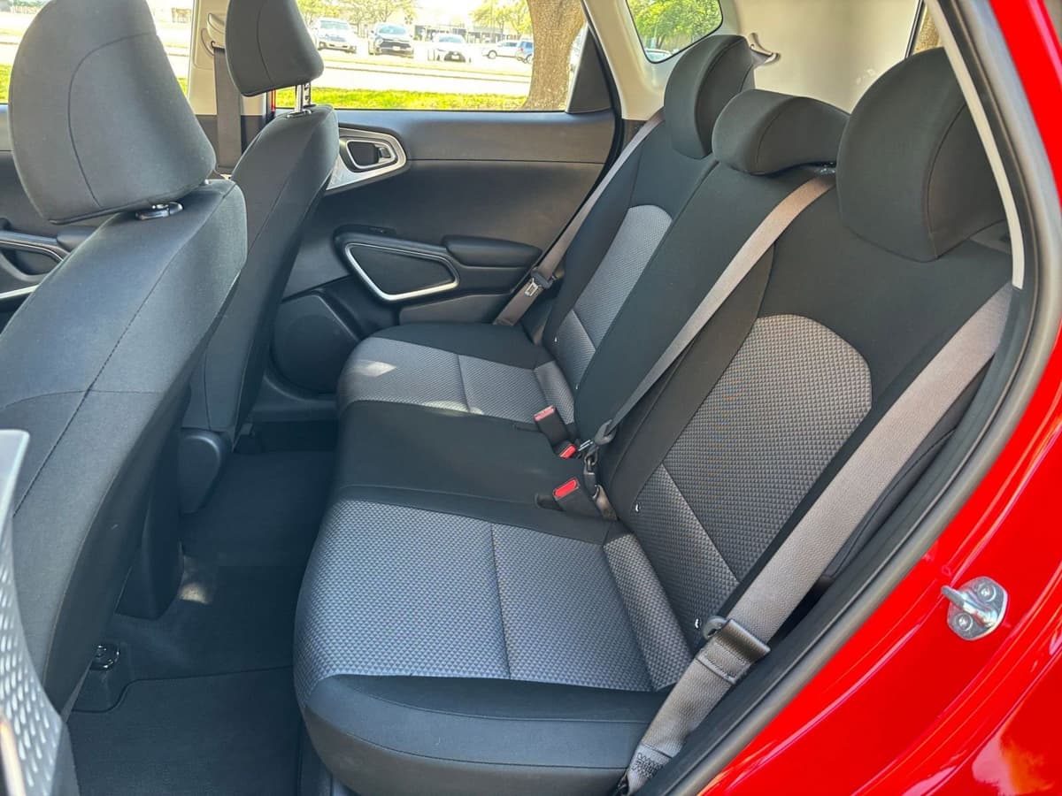 2025 Kia Soul - Image 21