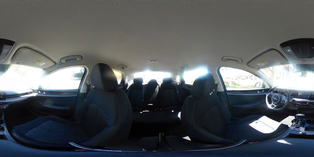 2025 Kia K5 - Image 38