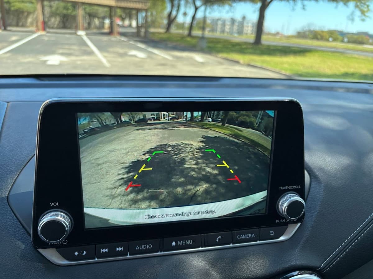 2025 Nissan Sentra - Image 20