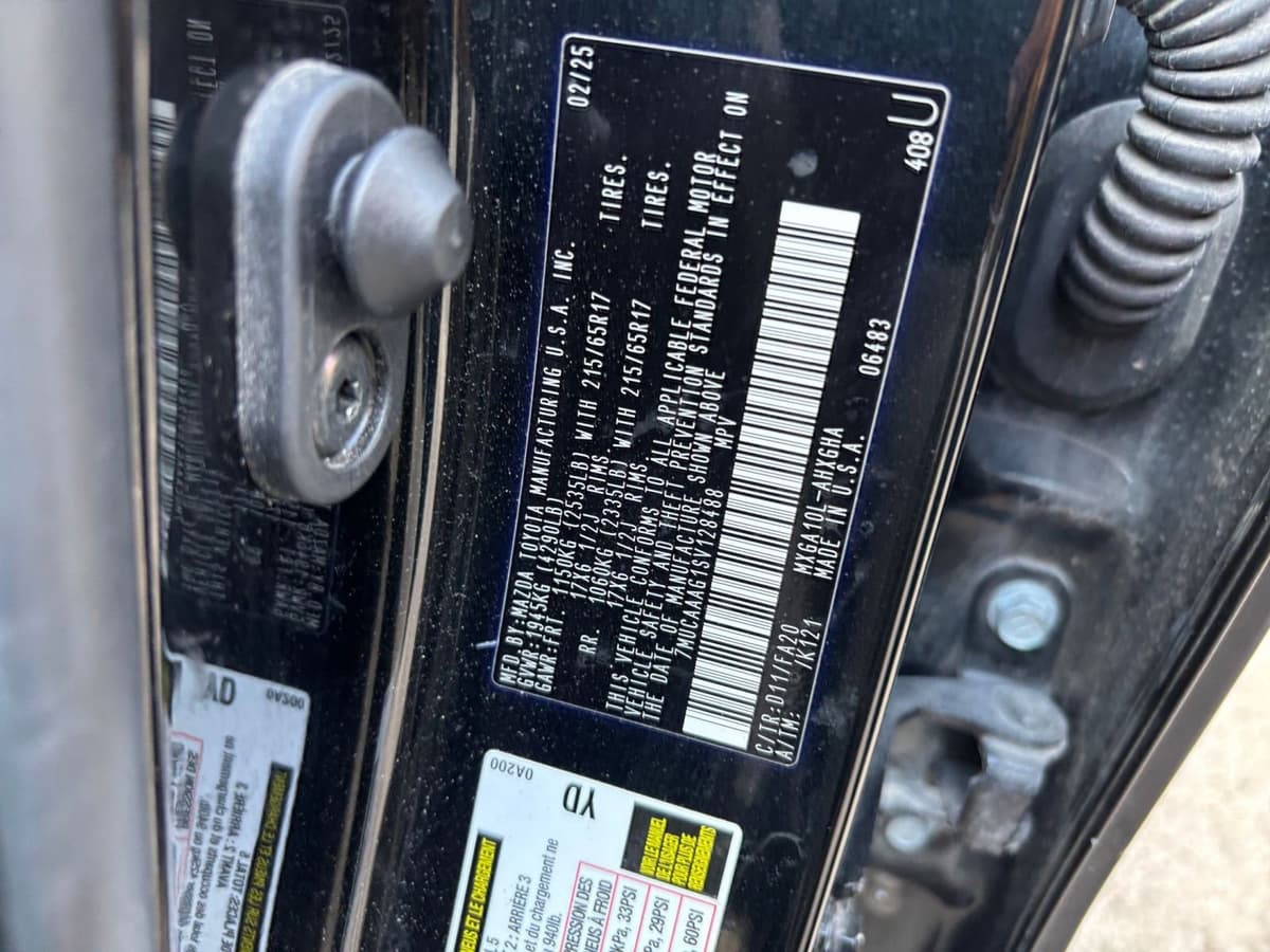 2025 Toyota Corolla Cross - Image 23