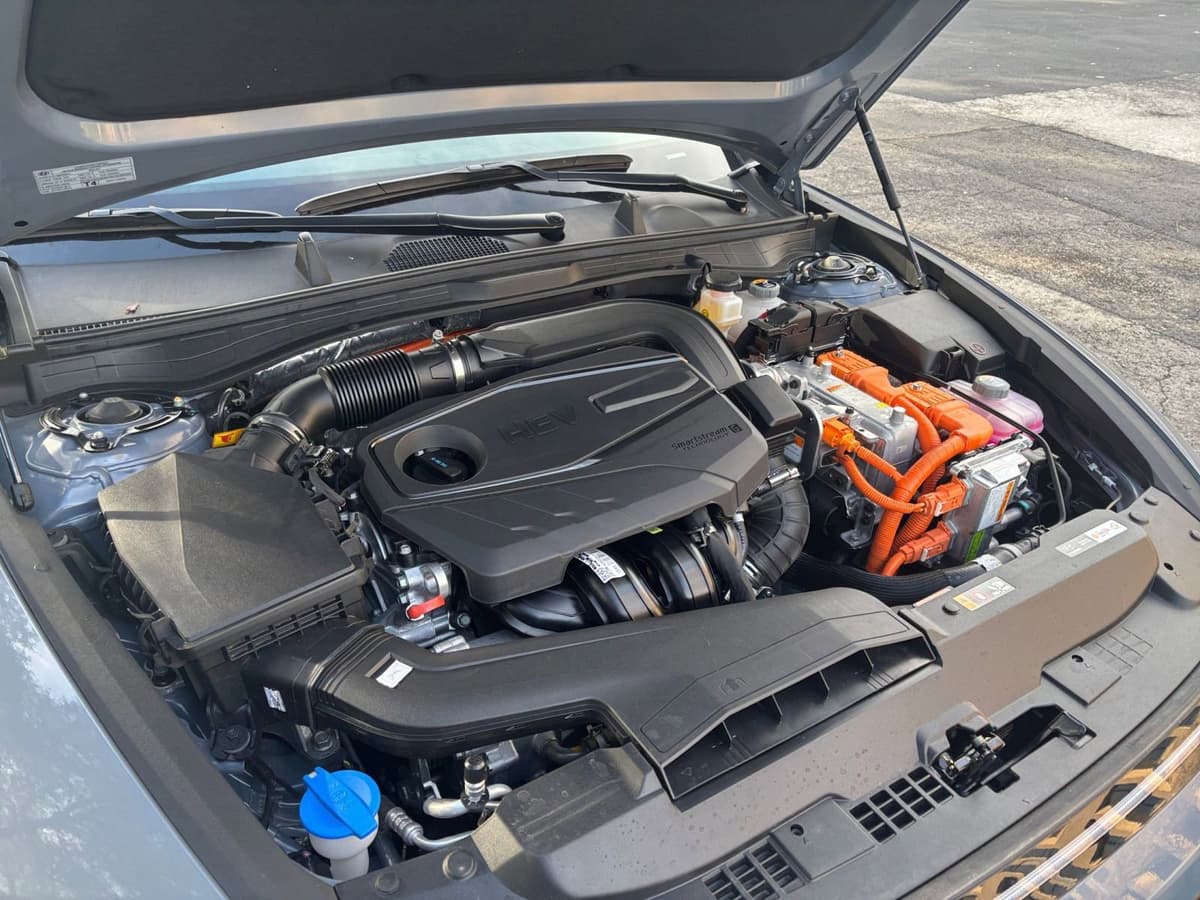 2025 Hyundai Sonata Hybrid - Image 27