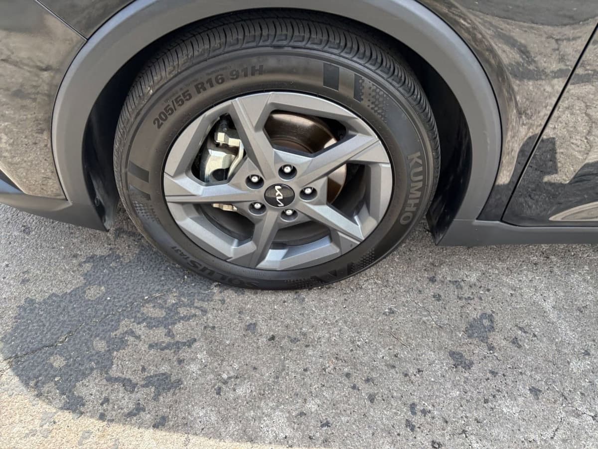 2025 Kia K4 - Image 25