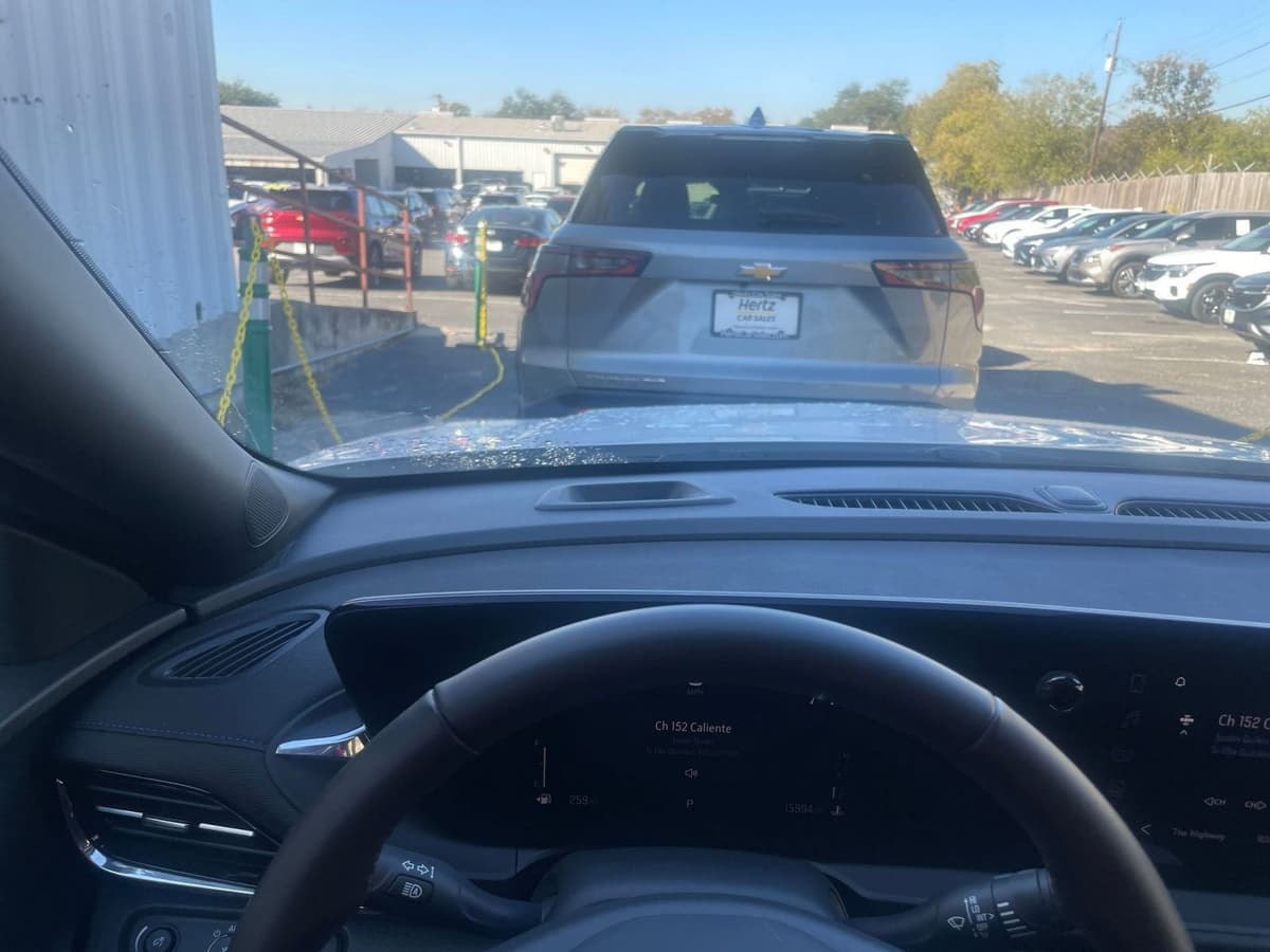 2025 Buick Envista - Image 28