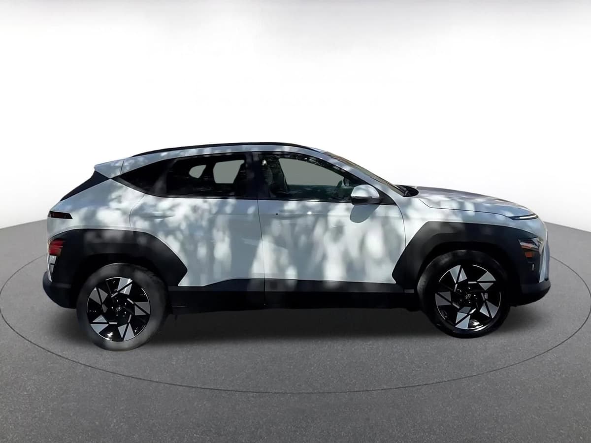 2025 Hyundai Kona - Image 16