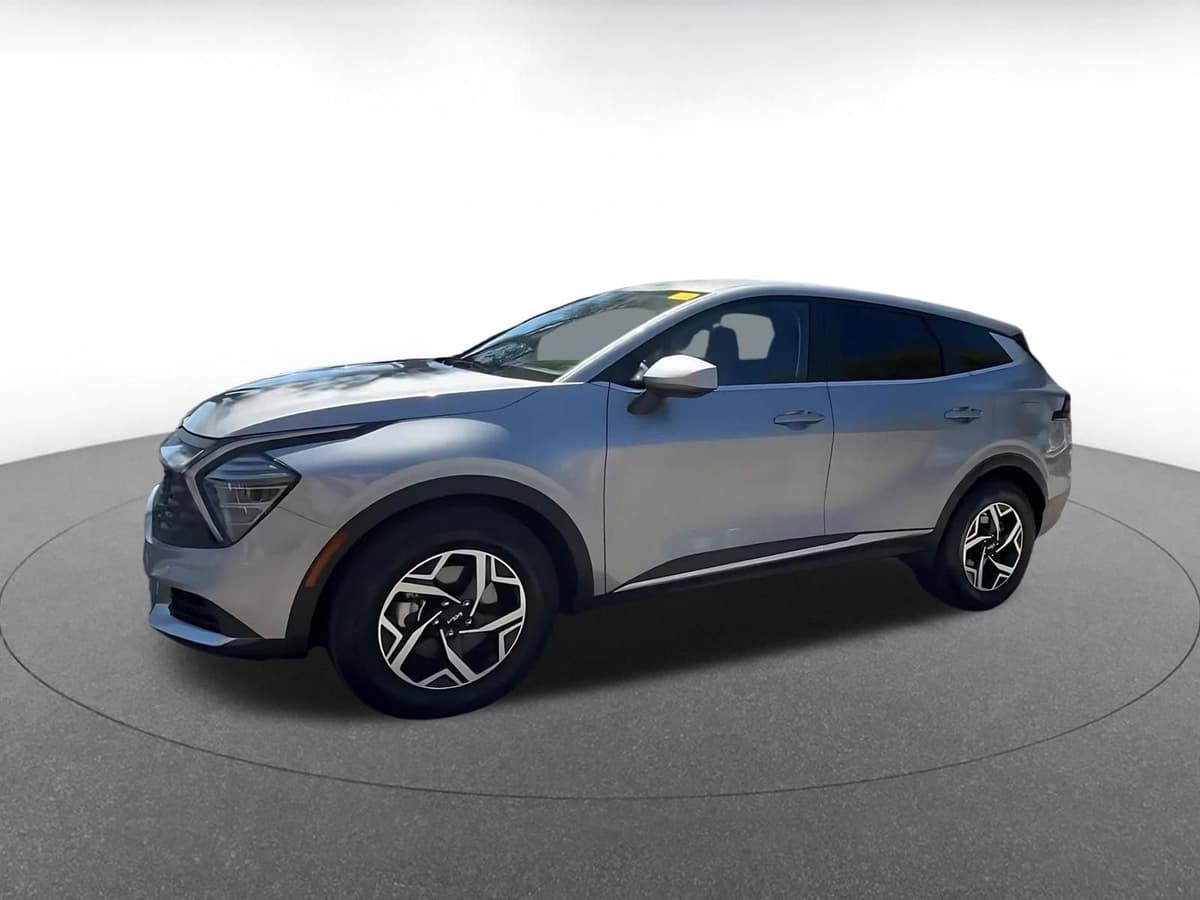 2025 Kia Sportage - Image 7