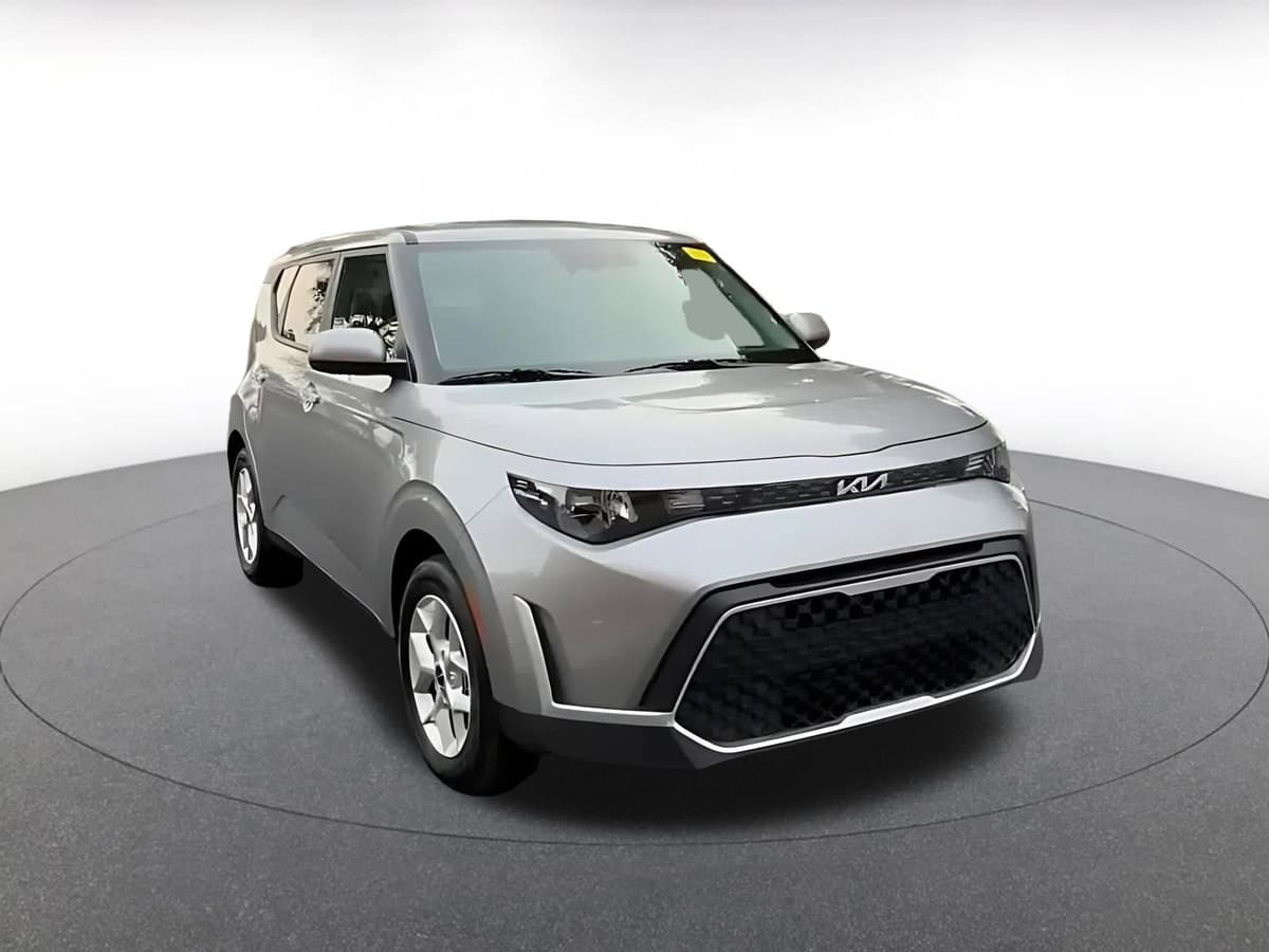 2025 Kia Soul - Image 3