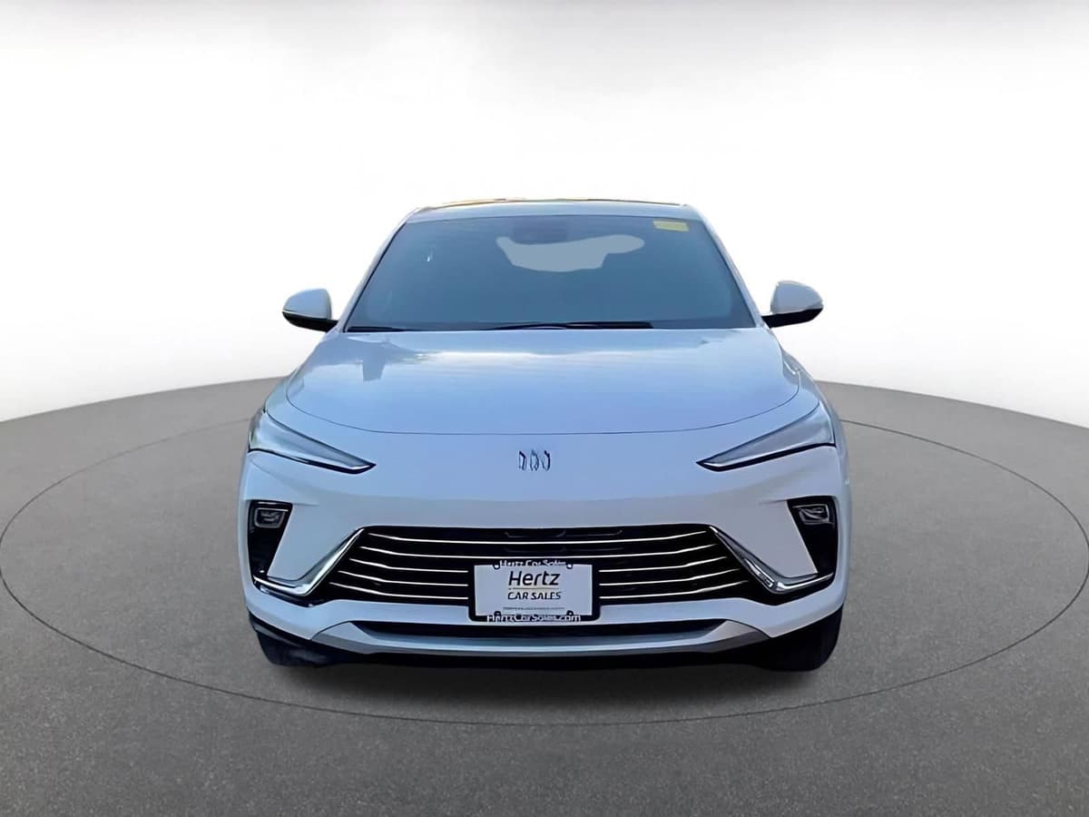 2025 Buick Envista - Image 5