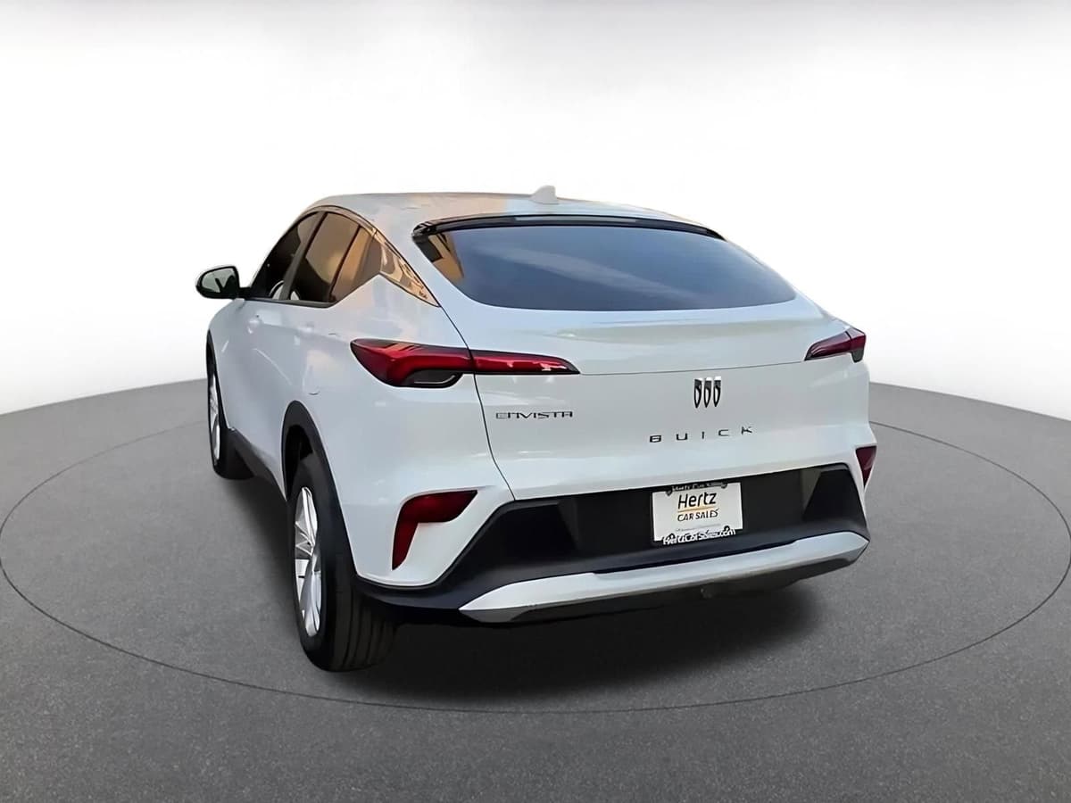 2025 Buick Envista - Image 11