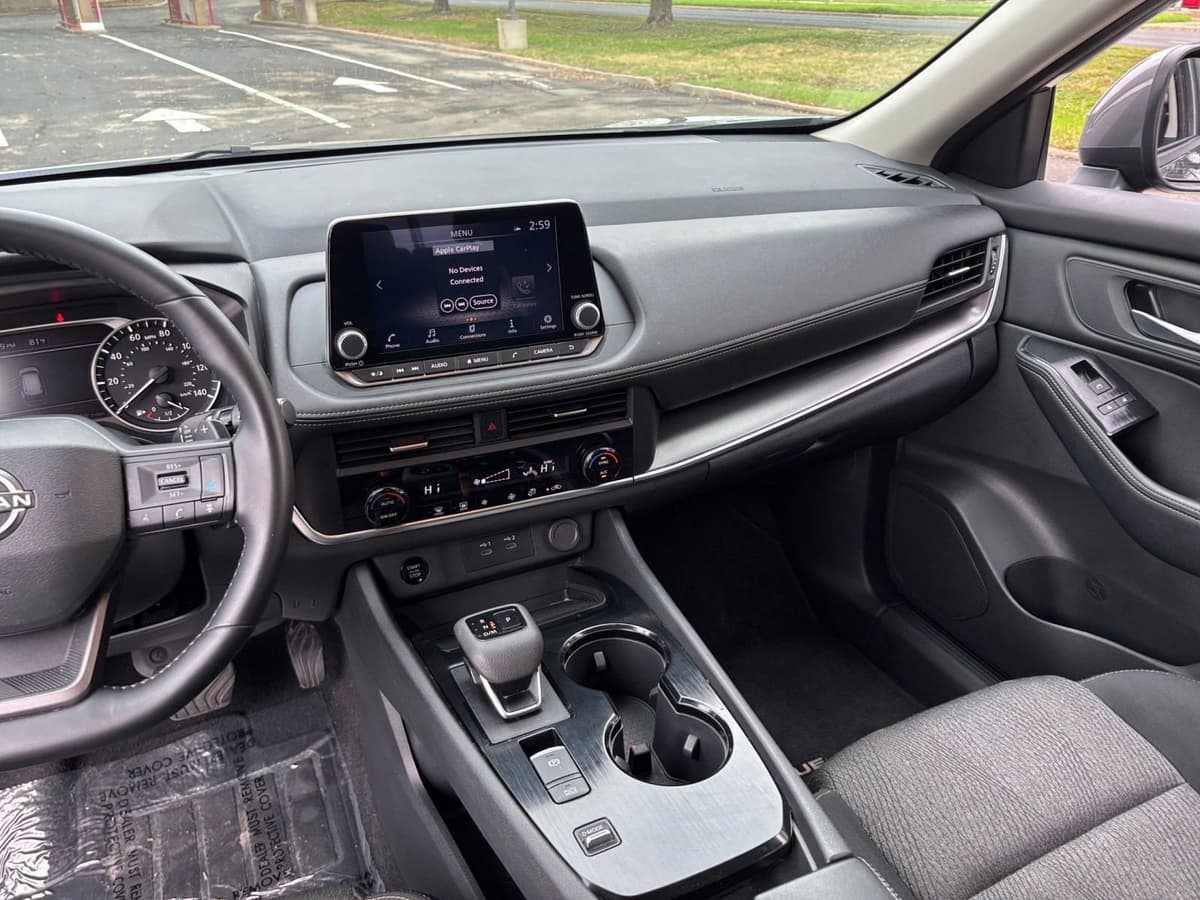 2025 Nissan Rogue - Image 31