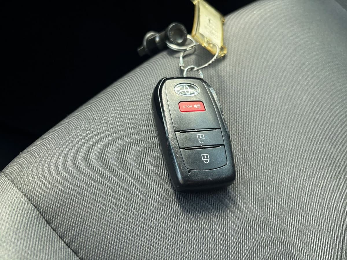 2024 Toyota Tacoma - Image 18