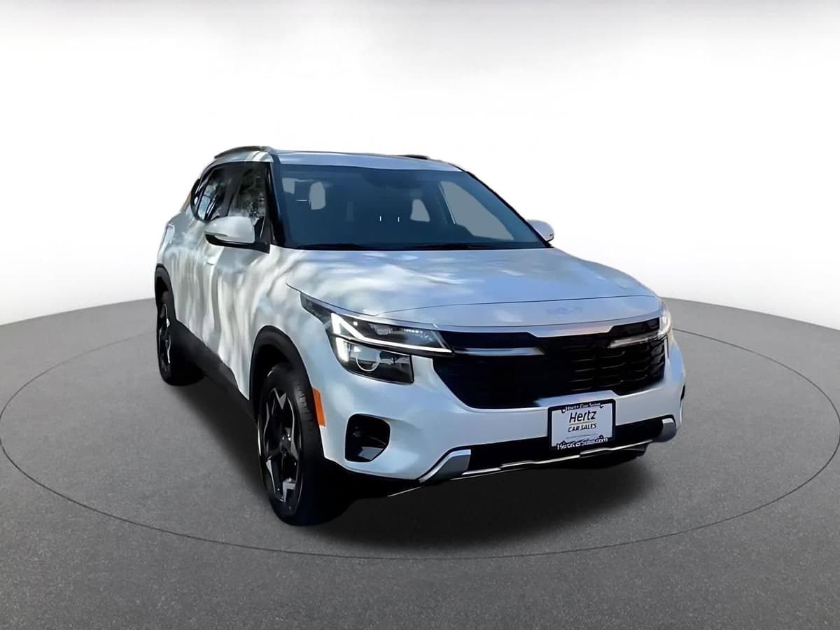 2025 Kia Seltos - Image 3