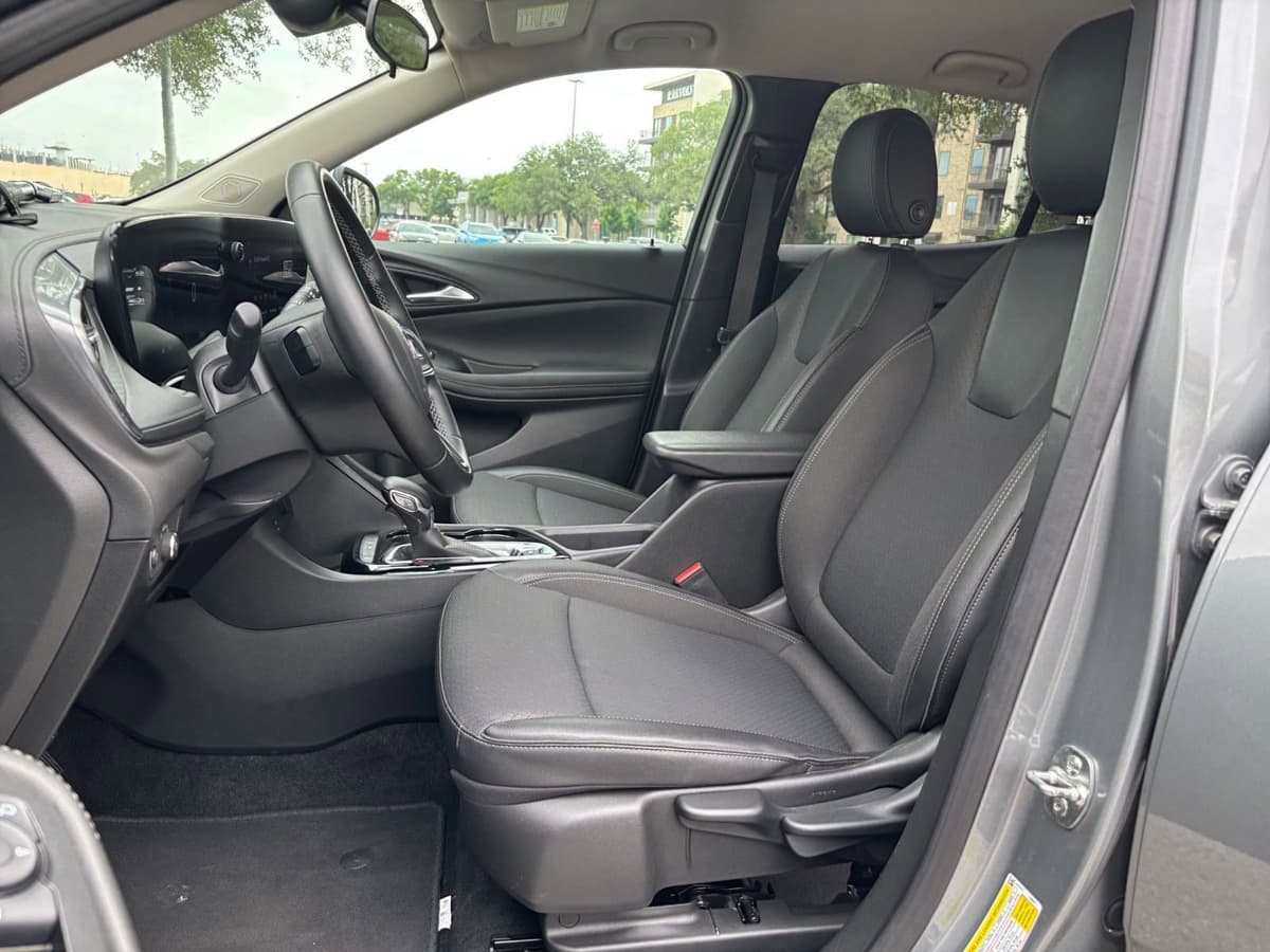2025 Buick Encore GX - Image 22