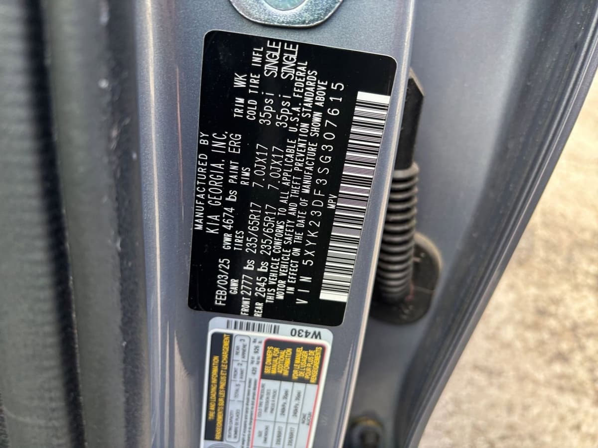 2025 Kia Sportage - Image 23