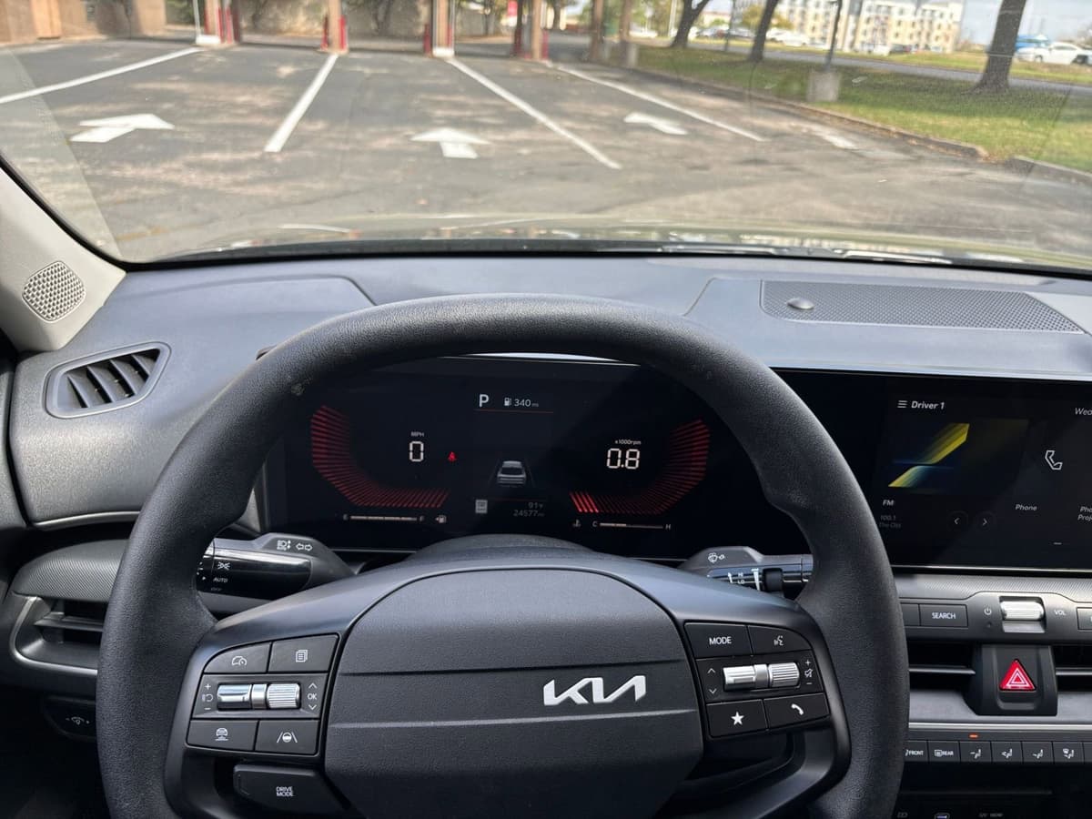 2025 Kia K4 - Image 29