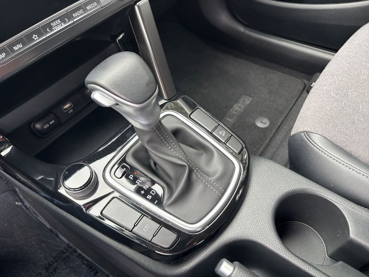 2025 Kia Seltos - Image 36