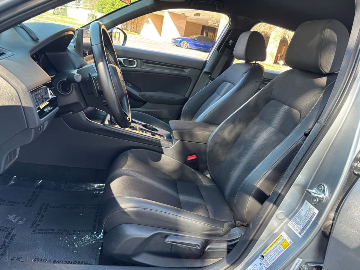 2025 Honda Civic - Image 22