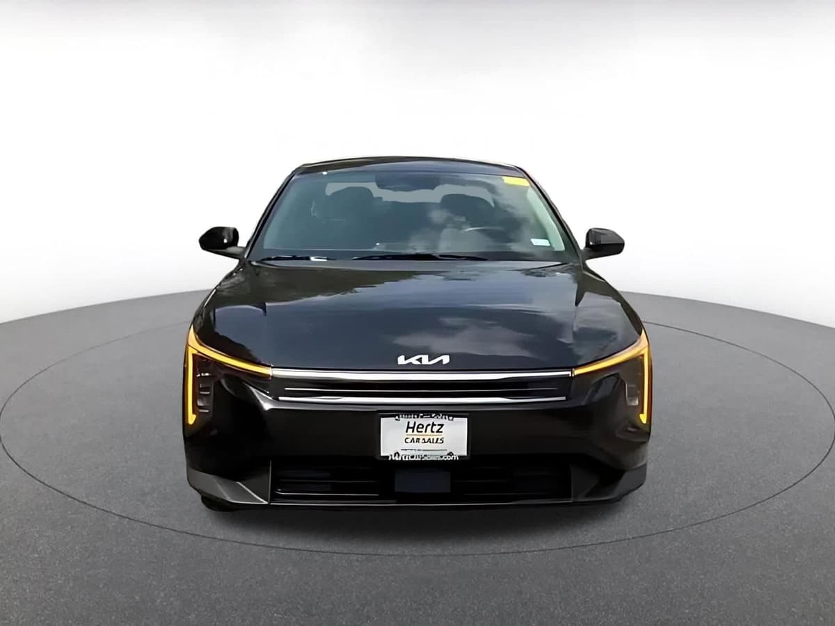 2025 Kia K4 - Image 5