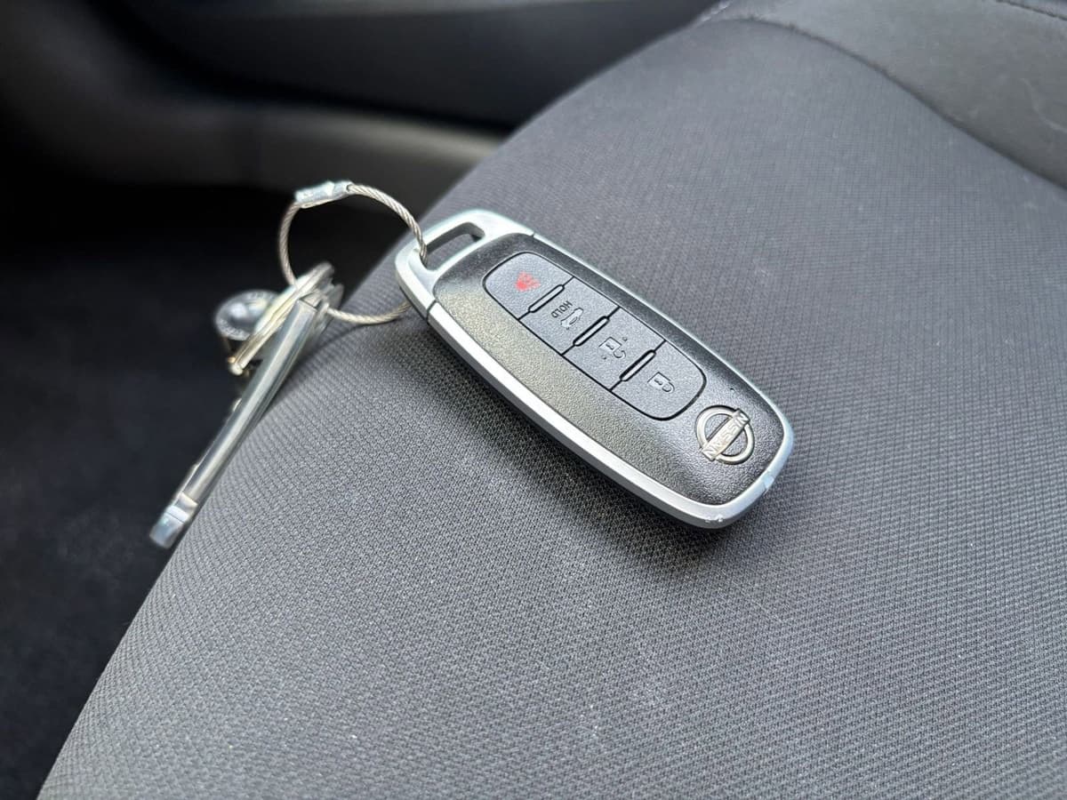 2025 Nissan Sentra - Image 18