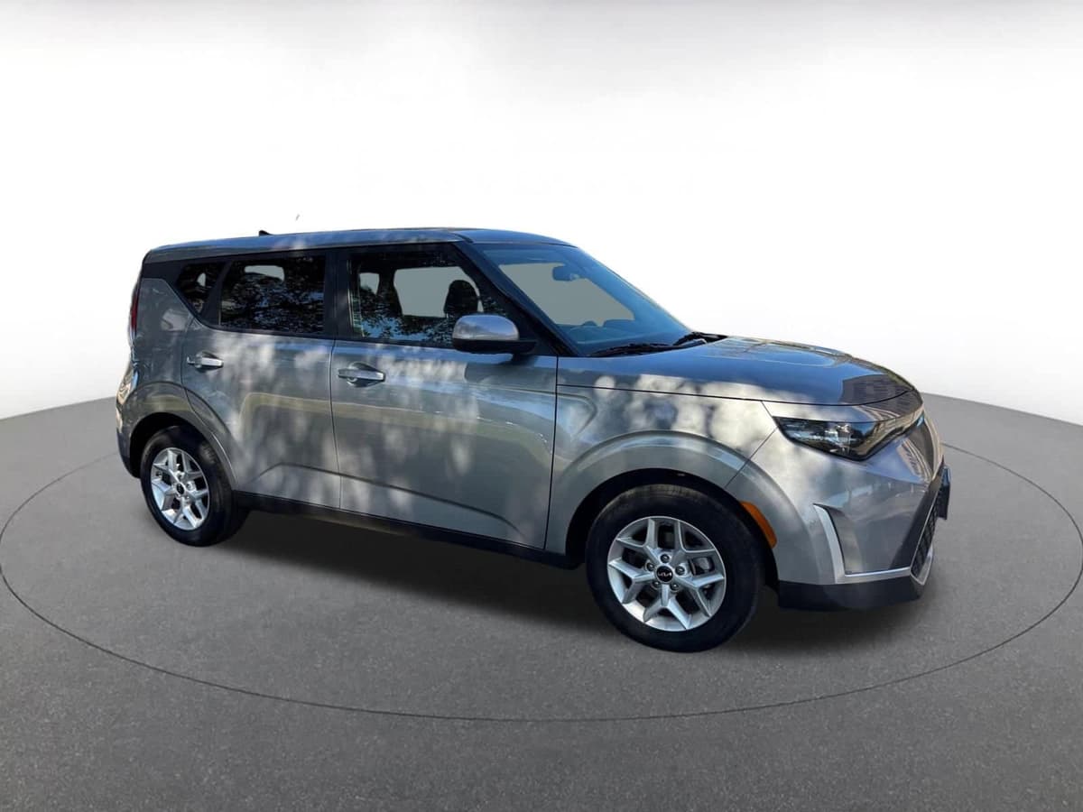 2025 Kia Soul - Image 1