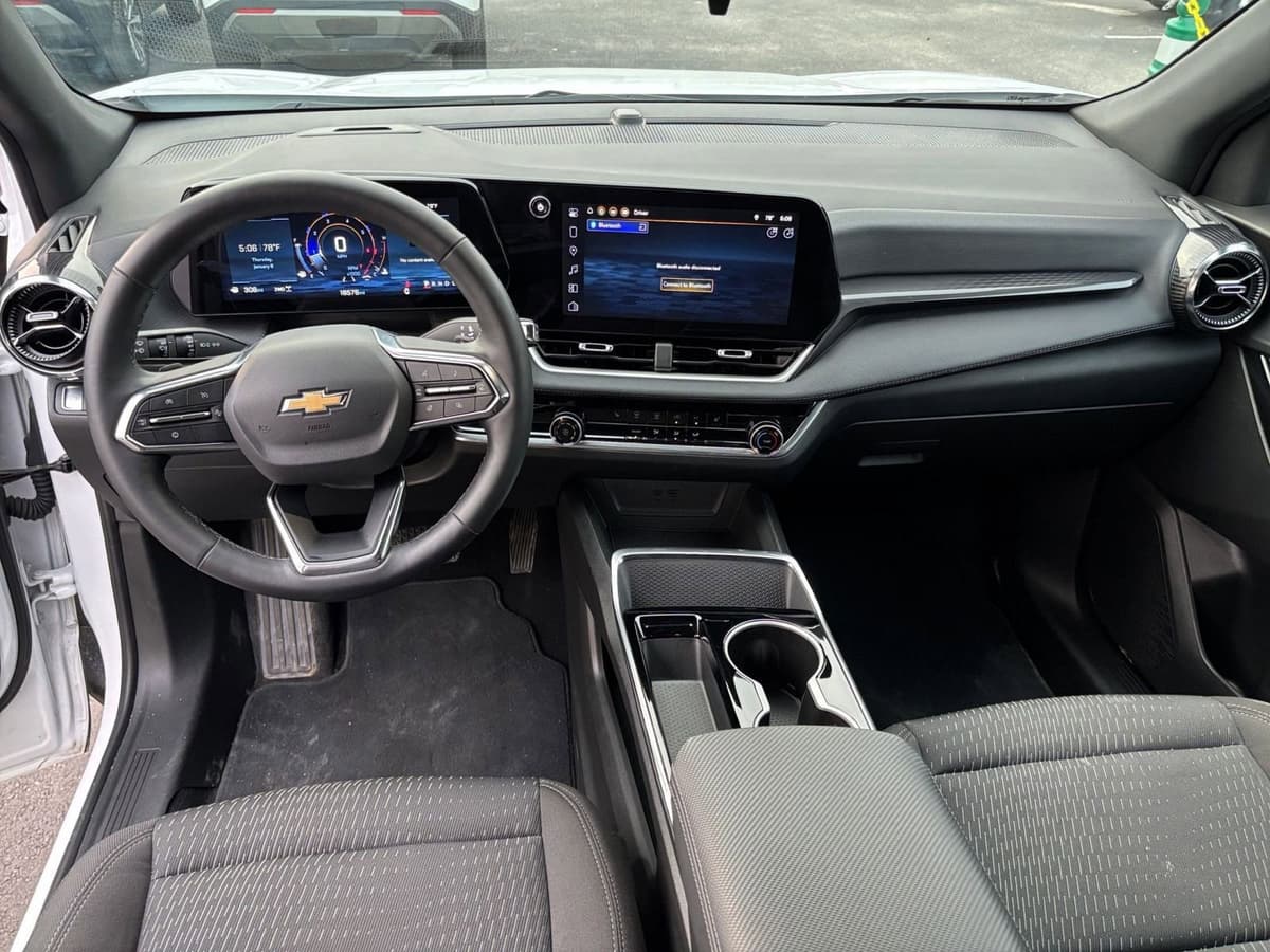 2025 Chevrolet Equinox - Image 27