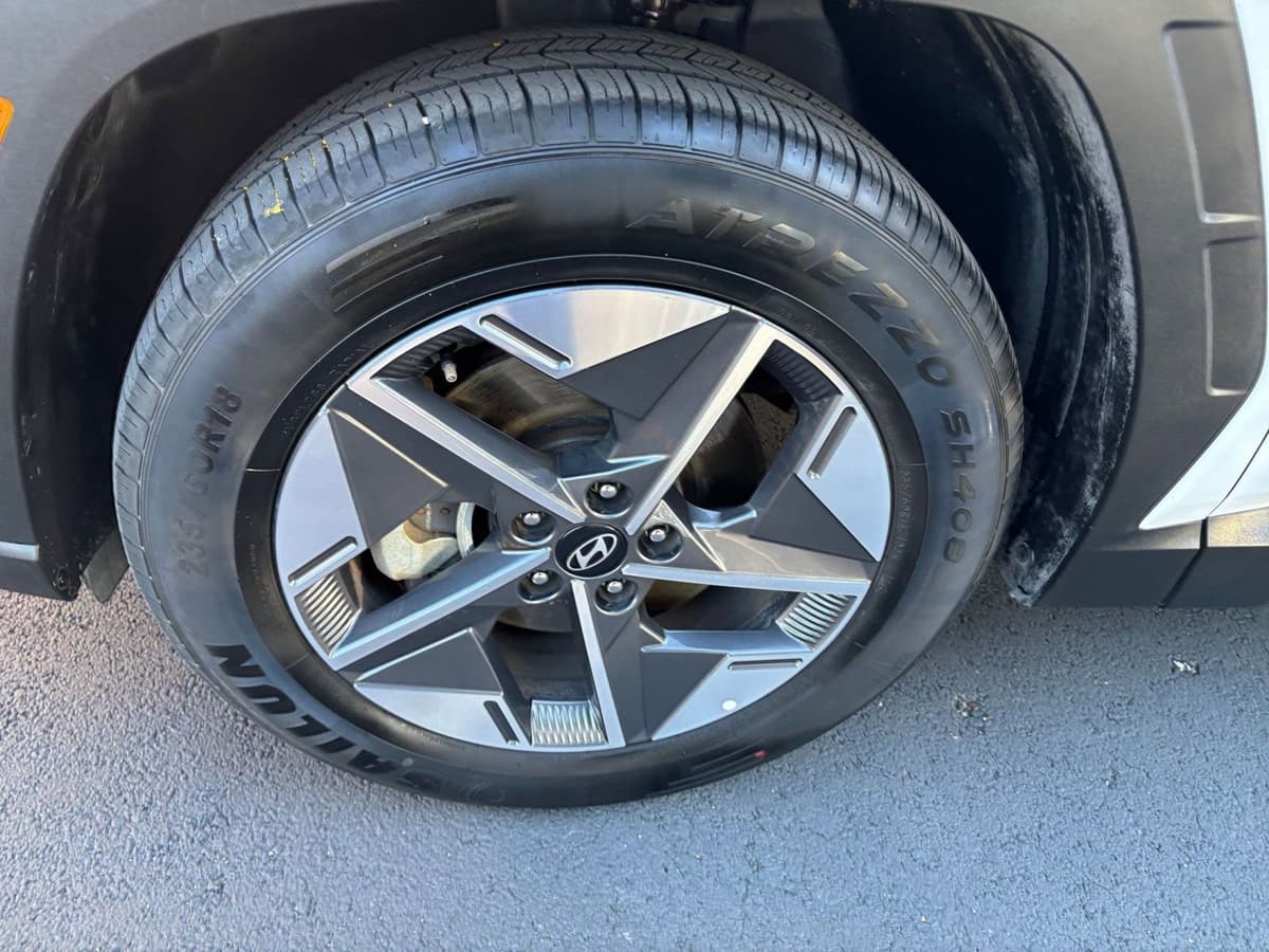 2025 Hyundai Tucson - Image 25