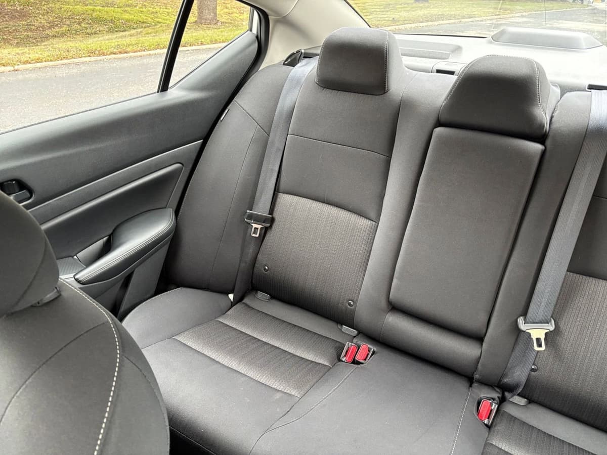 2025 Nissan Altima - Image 34