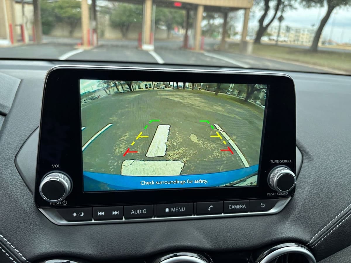 2025 Nissan Sentra - Image 20