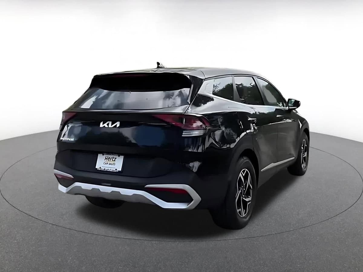 2025 Kia Sportage - Image 13