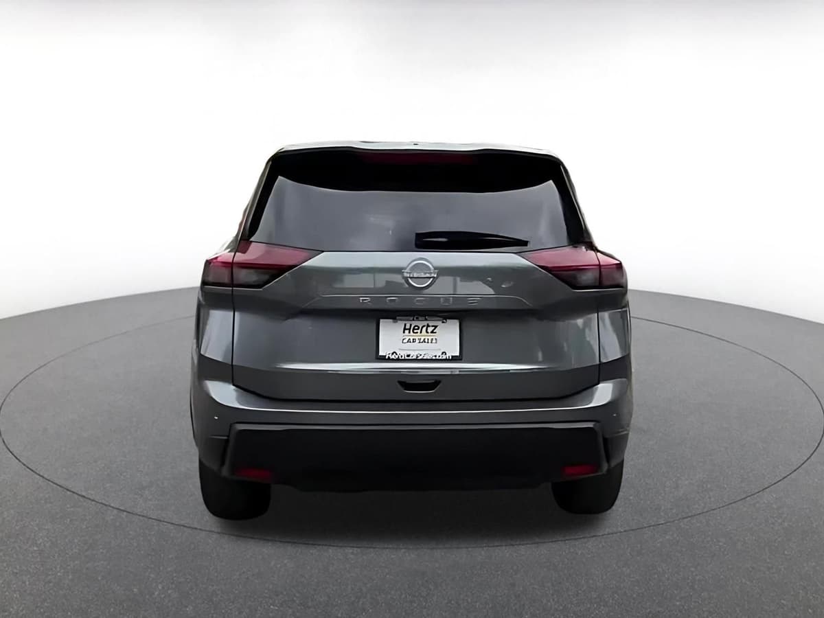 2025 Nissan Rogue - Image 12