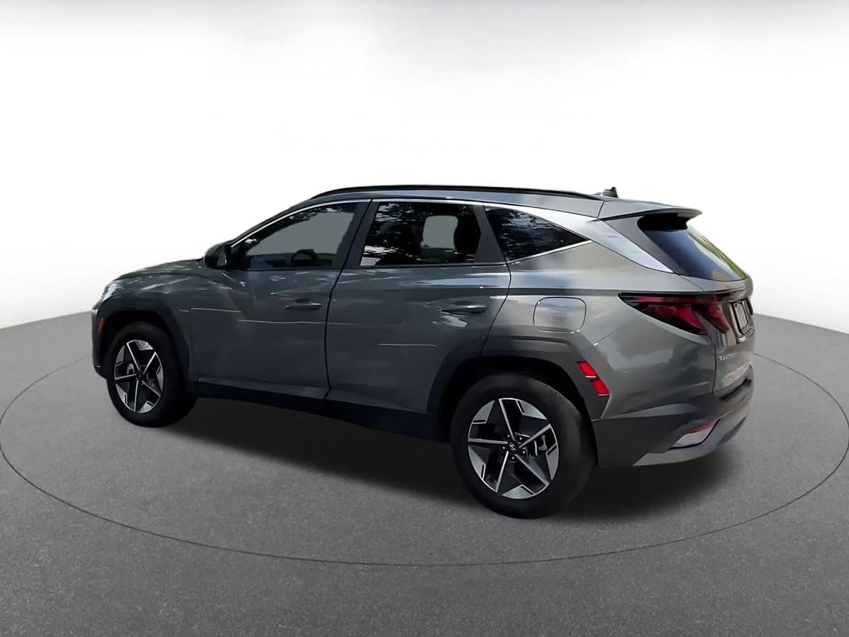 2025 Hyundai Tucson - Image 10
