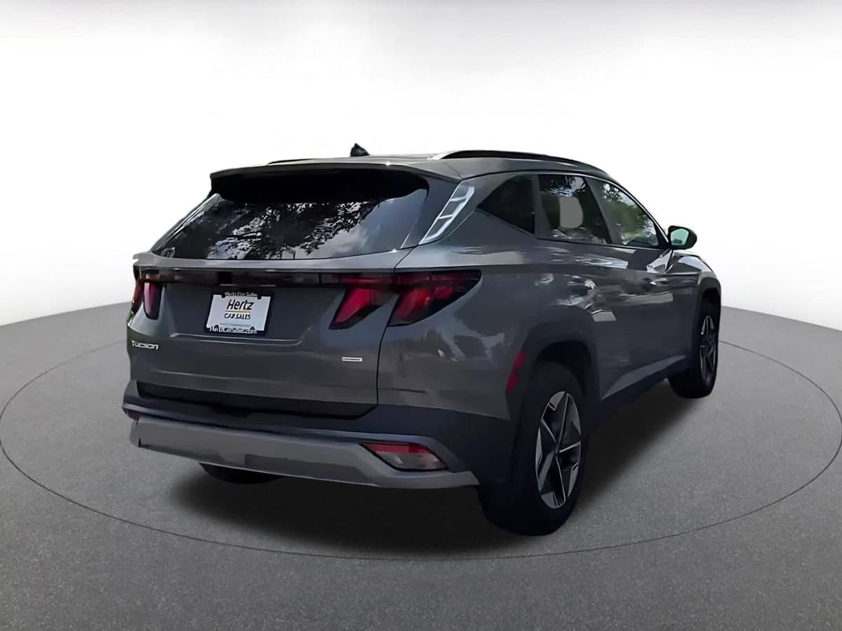 2025 Hyundai Tucson - Image 13