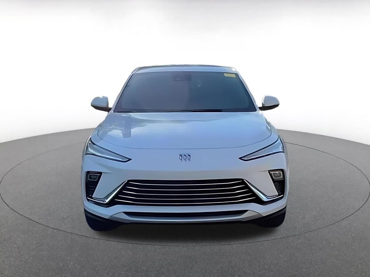 2025 Buick Envista - Image 5