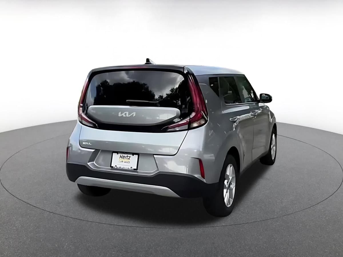 2025 Kia Soul - Image 13
