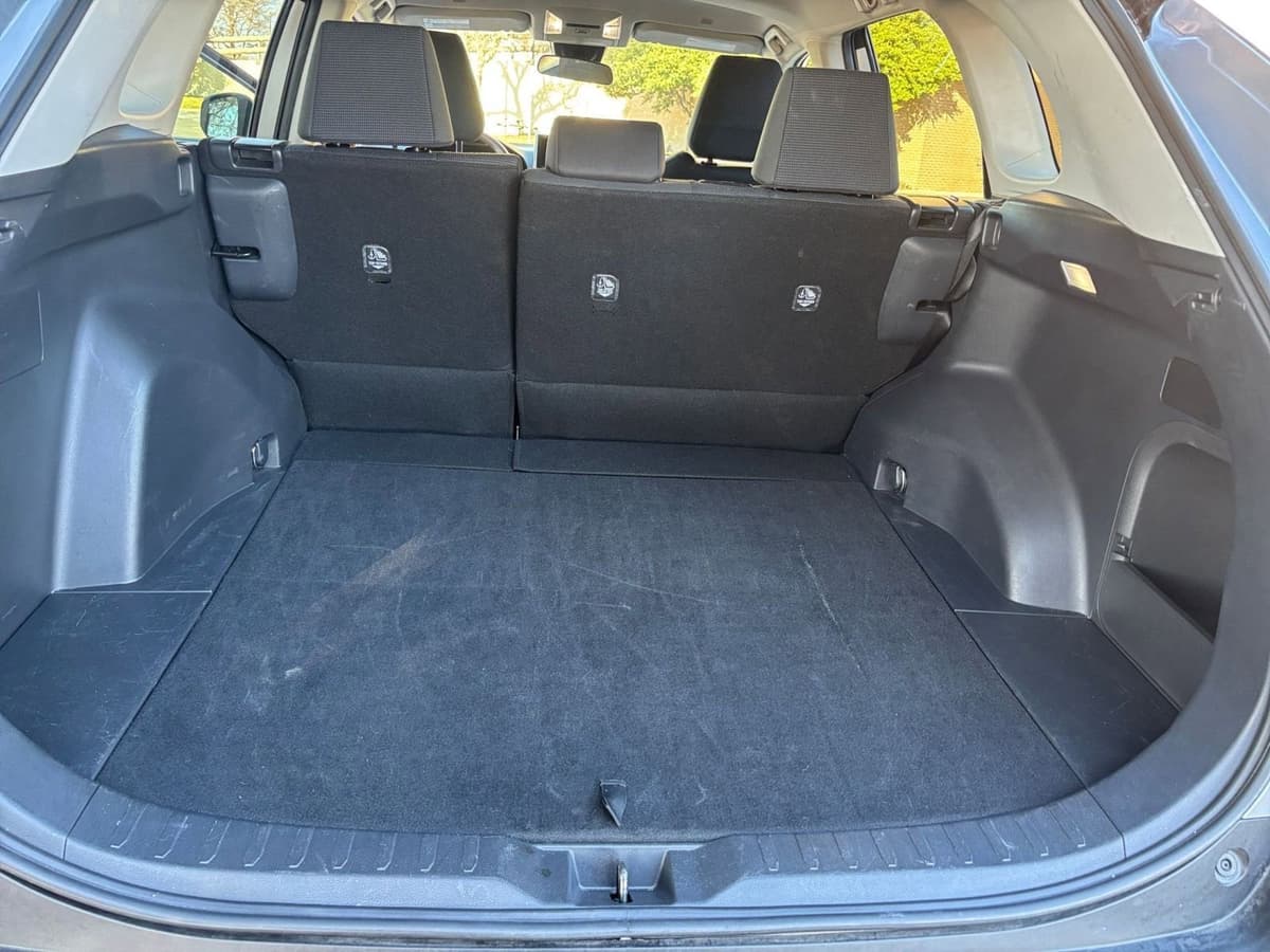 2025 Toyota RAV4 Hybrid - Image 26