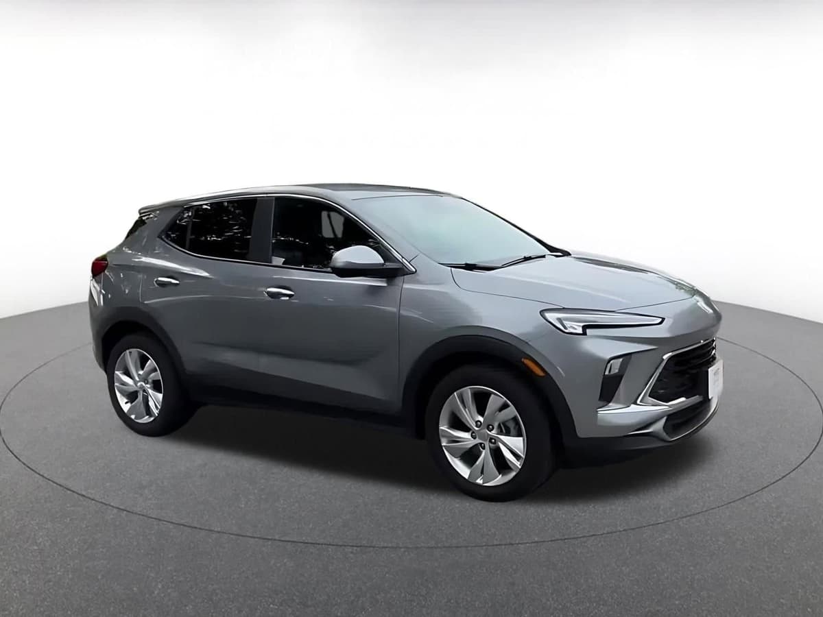 2025 Buick Encore GX - Image 2