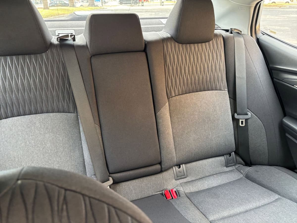 2025 Toyota Camry - Image 32