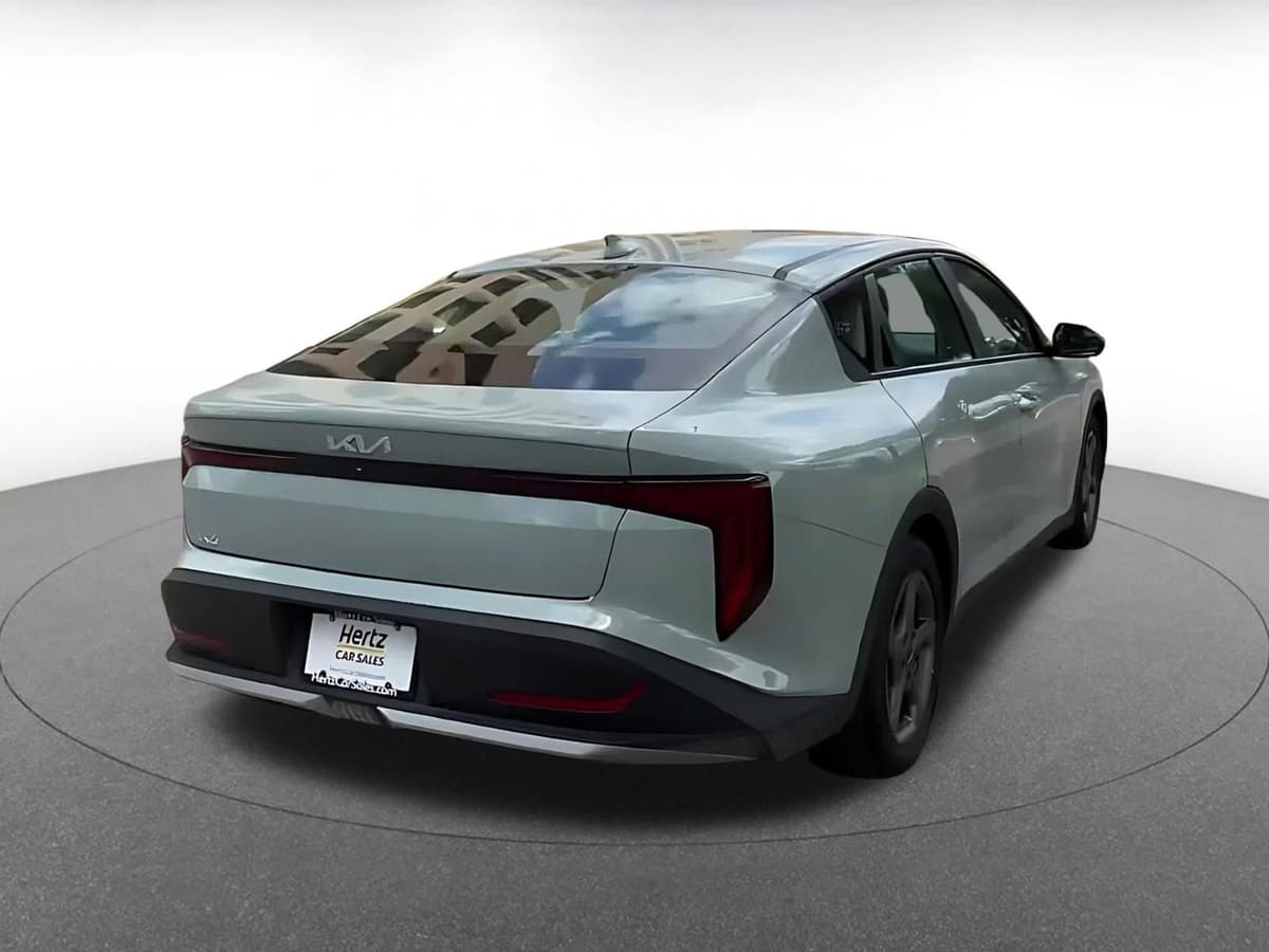 2025 Kia K4 - Image 15