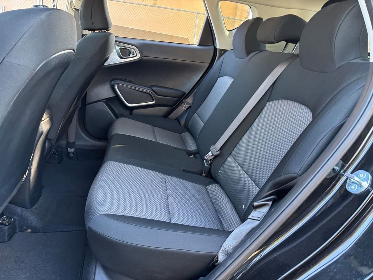 2025 Kia Soul - Image 21