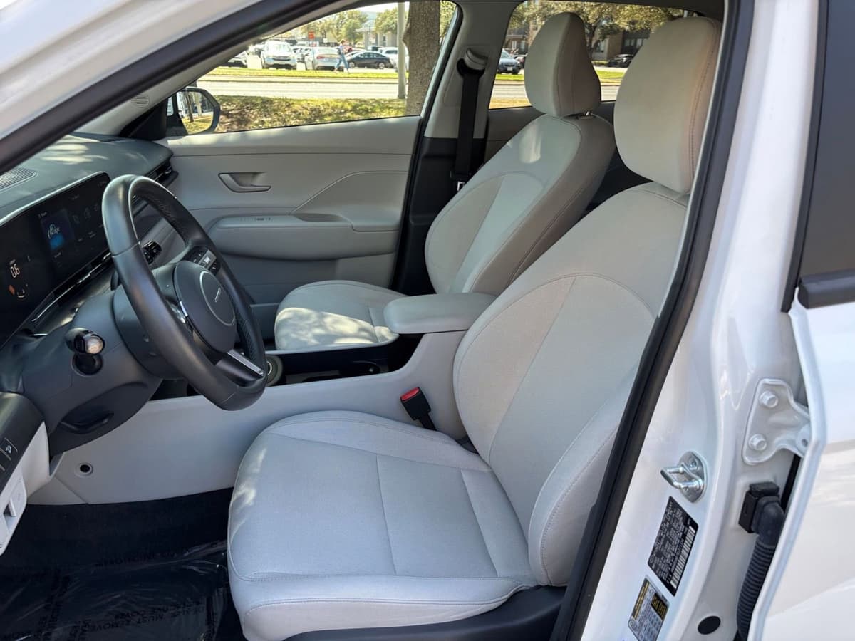 2025 Hyundai Kona - Image 31