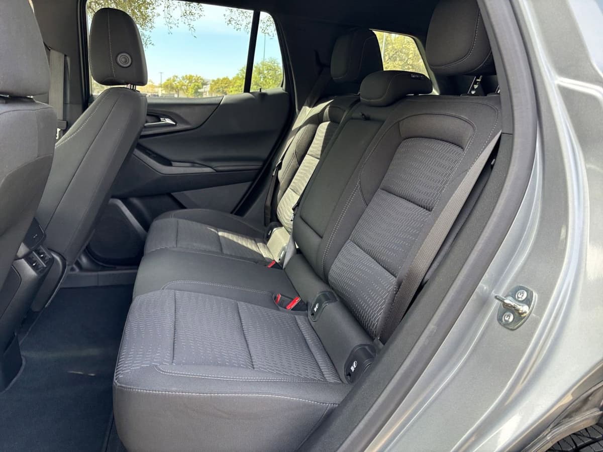 2025 Chevrolet Equinox - Image 21