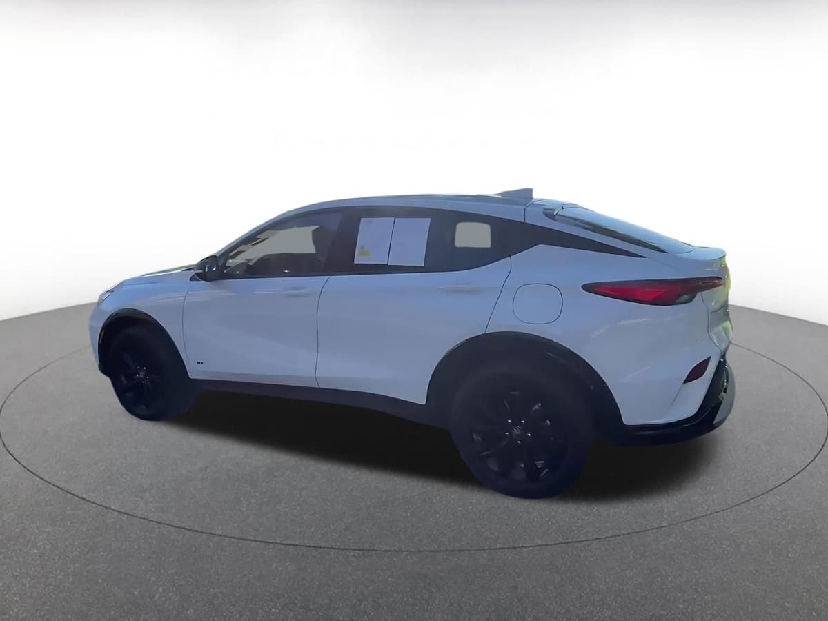 2025 Buick Envista - Image 8