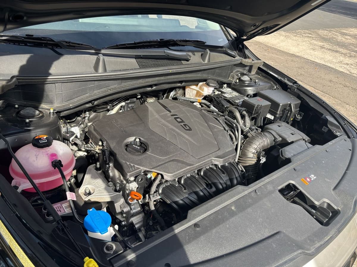 2025 Kia Sportage - Image 27