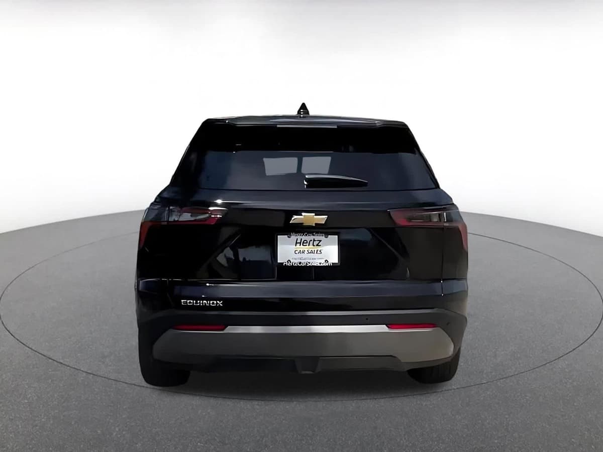 2025 Chevrolet Equinox - Image 12