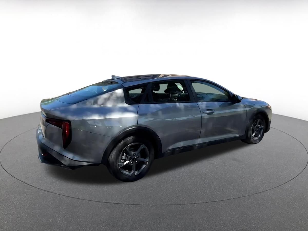 2025 Kia K4 - Image 12