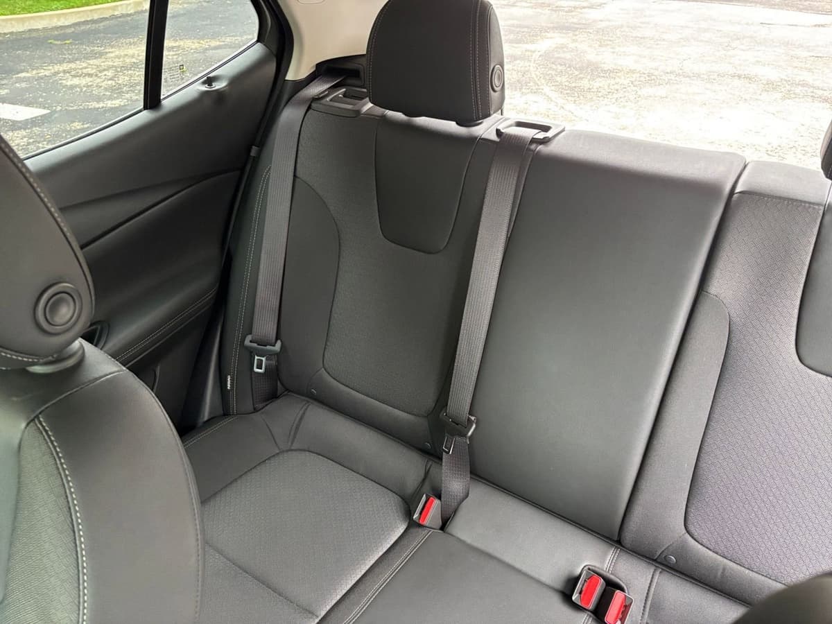 2025 Buick Encore GX - Image 34