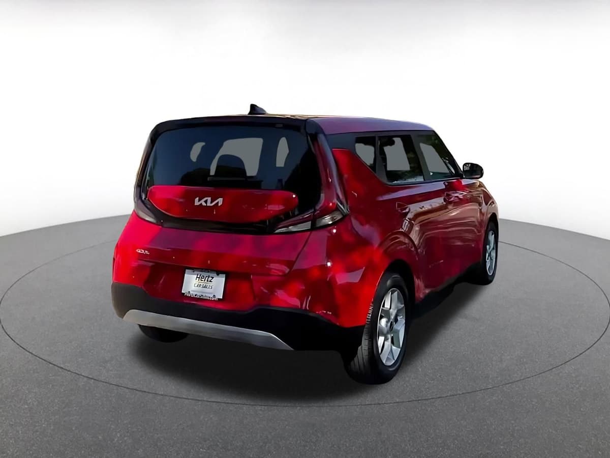 2025 Kia Soul - Image 13