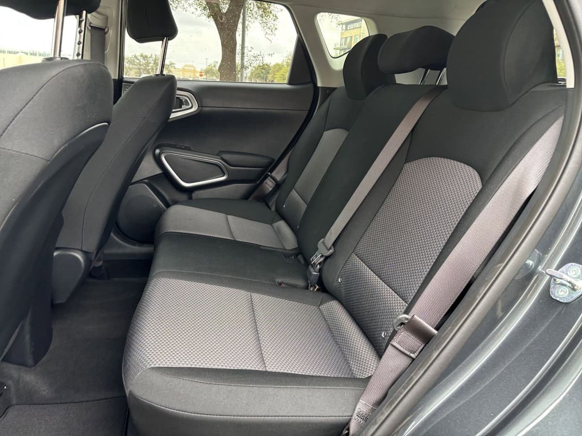 2025 Kia Soul - Image 22
